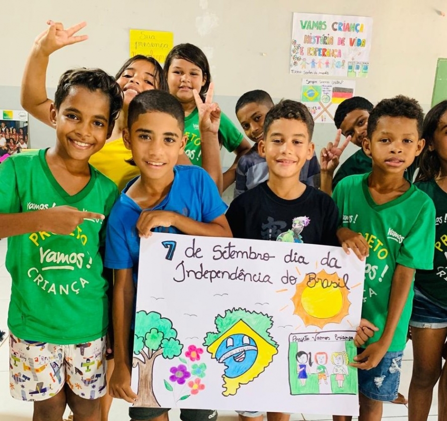 Projeto Vamos! realiza ação de promoção à Educação e Cidadania na Semana da Pátria