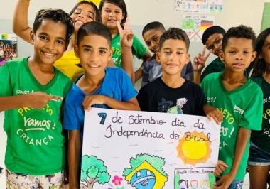 Projeto Vamos! realiza ação de promoção à Educação e Cidadania na Semana da Pátria